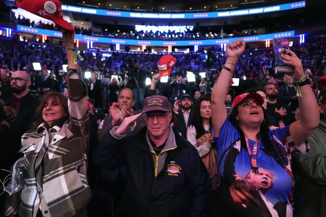 What Happens When 100,000+ 'Nazis' Storm the Streets of New York? 1