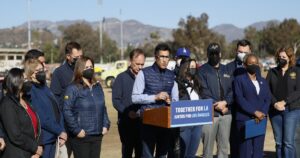 'The cavalry is here': L.A.-area lawmakers pledge to fast-track fire recovery and aid 7