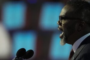 Chicago's Bear of Little Brains Still Working the Angles for Big Buck Payday Loan 27