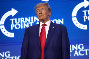Need A Pardon? Just Have Your Mom Attend A $1 Million Mar-a-Lago Dinner 1