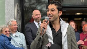 "I Am Not Afraid of You": Mohsen Mahdawi's Defiant Message to Trump After Release from ICE Jail in VT 14