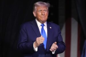 Trump: Iran Must Dismantle Its Nuclear Program, 'Nothing Less' 25