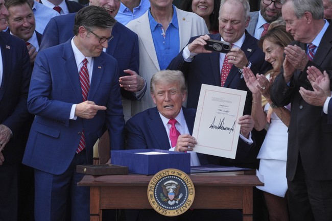 Trump Signed the BBB at the The White House on the 4th of July 1 Trump Signed the BBB at the The White House on the 4th of July 1