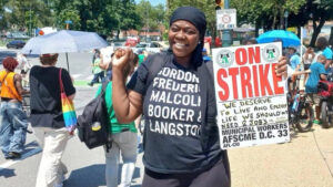 Philadelphia Strike Ends: Race & Inequality at Center of Municipal Workers' Fight for a Fair Wage 11