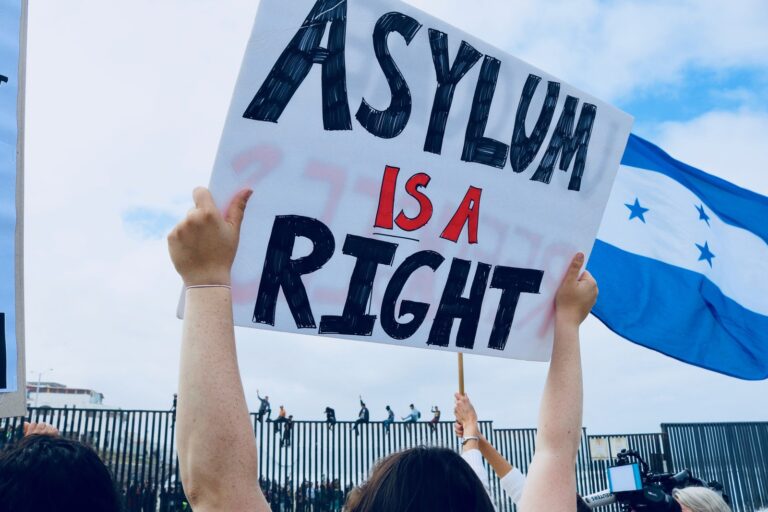 U.S. Judge Orders Trump To Stop Rejecting Border Asylum Claims 7