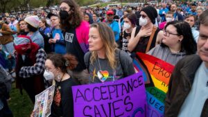 This AP Story on LA's Gender Affirming Care Center Leaves Out a Few Things 25