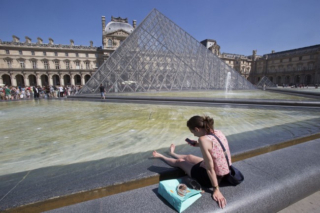 Did DEI Cause the Louvre Heist? 1 Did DEI Cause the Louvre Heist? 1