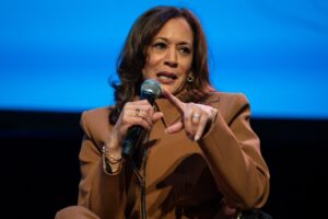 Kamala: Selfish Biden Tried to Kneecap Me Before My Trump Debate 22 Kamala: Selfish Biden Tried to Kneecap Me Before My Trump Debate 22