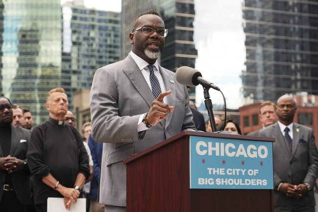 Nothing Says 'Merry Christmas' Like a Firing but Peaceful Chicago 11