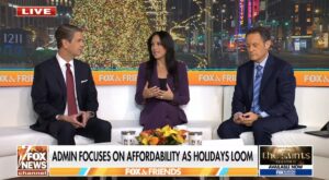 Fox Hostess Claims Santa Claus Is On Trump's Side 9