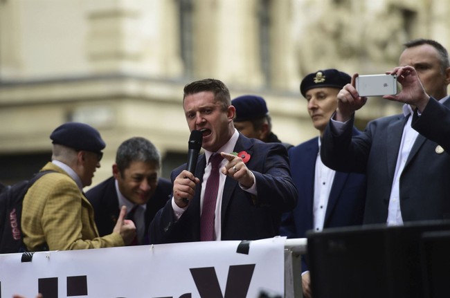 Tommy Robinson Walks Free After Facing Prison Over a Passcode 3
